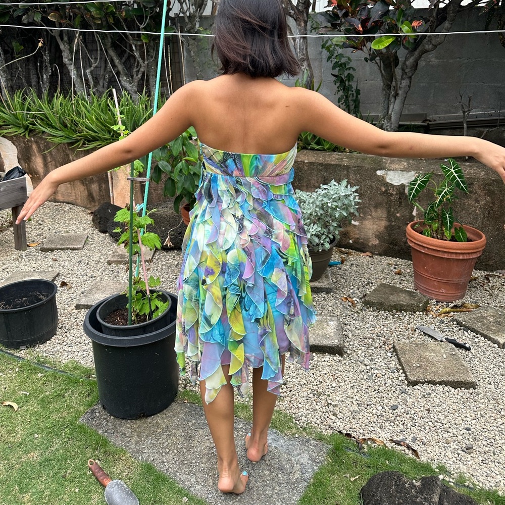 Cache Ruffle Strapless Prom Dress - Picture 3 of 5